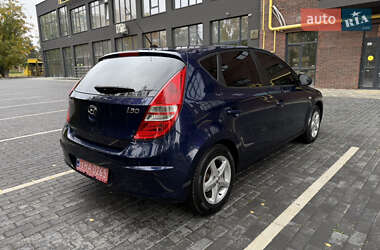 Хэтчбек Hyundai i30 2008 в 