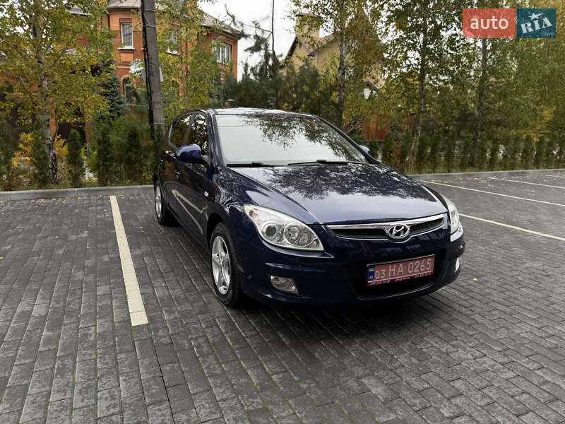 Хэтчбек Hyundai i30 2008 в Полтаве