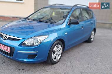 Универсал Hyundai i30 2010 в 