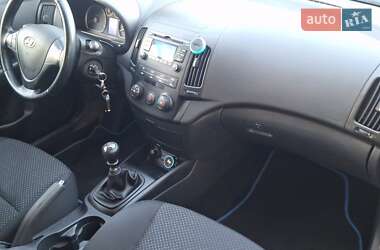 Универсал Hyundai i30 2010 в 