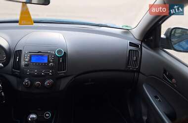 Универсал Hyundai i30 2010 в 