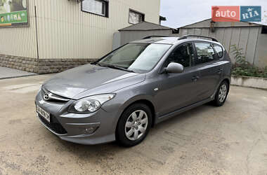 Универсал Hyundai i30 2011 в Киеве