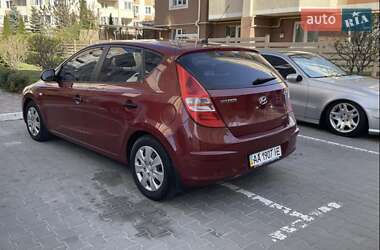 Хэтчбек Hyundai i30 2008 в Киеве