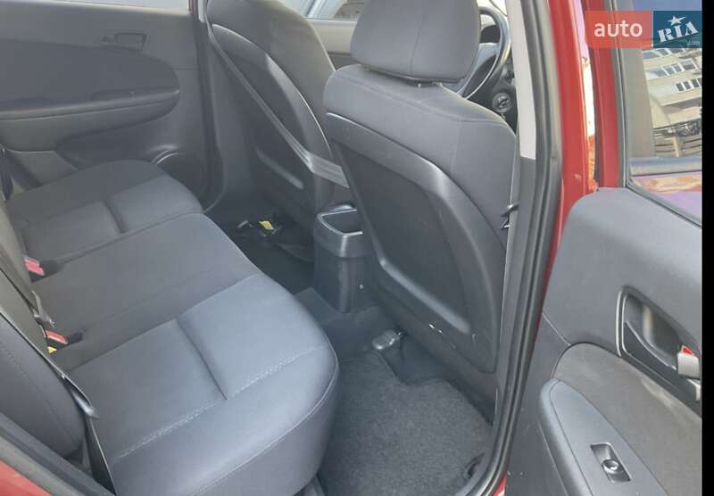 Хэтчбек Hyundai i30 2008 в Киеве