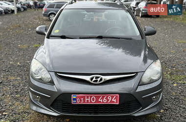 Универсал Hyundai i30 2010 в 