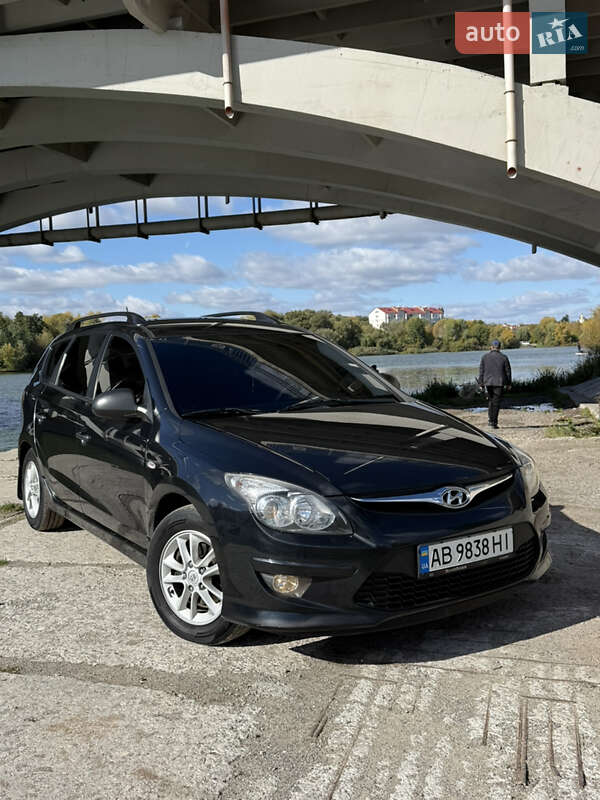 Универсал Hyundai i30 2011 в Виннице