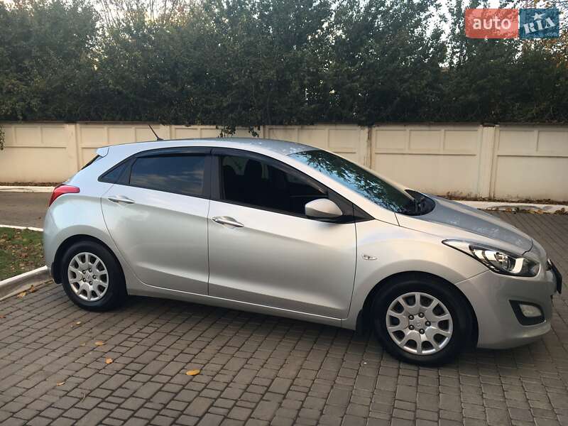 Хэтчбек Hyundai i30 2012 в Одессе фото 5 Хэтчбек Hyundai i30 2012 в Одессе