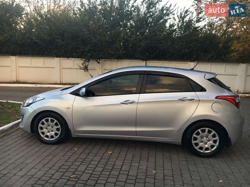Хэтчбек Hyundai i30 2012 в Одессе фото Хэтчбек Hyundai i30 2012 в Одессе