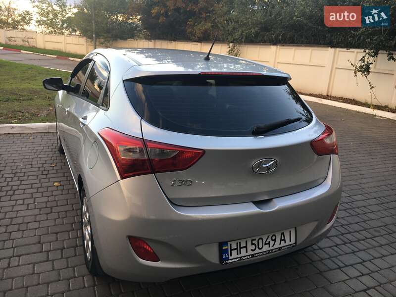 Хэтчбек Hyundai i30 2012 в Одессе фото 15 Хэтчбек Hyundai i30 2012 в Одессе