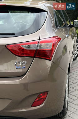 Хэтчбек Hyundai i30 2014 в 