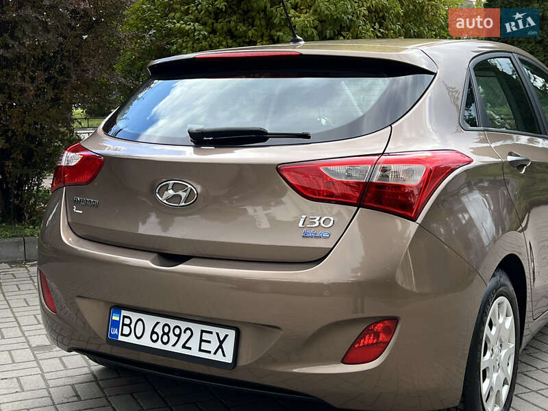 Хетчбек Hyundai i30 2014 в Тернополі