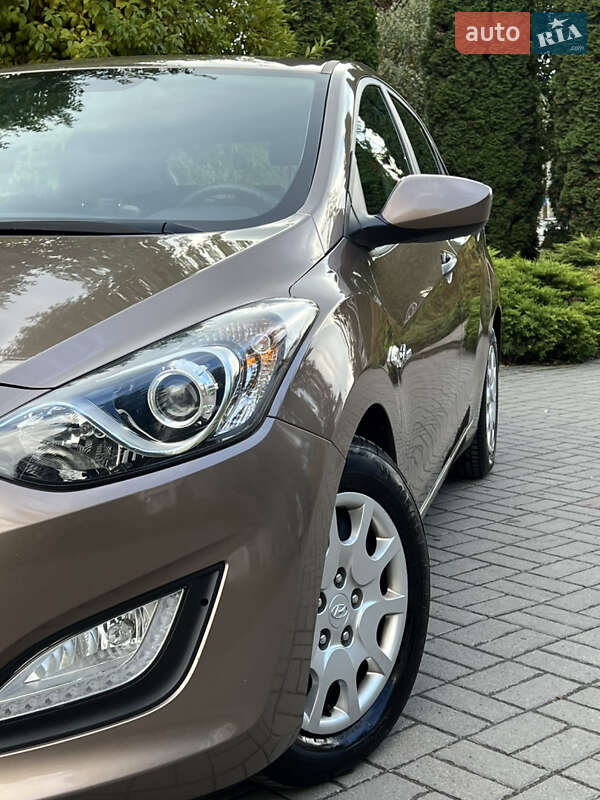 Хетчбек Hyundai i30 2014 в Тернополі