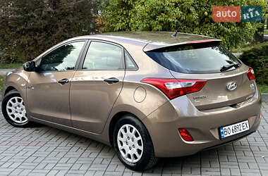 Хэтчбек Hyundai i30 2014 в 