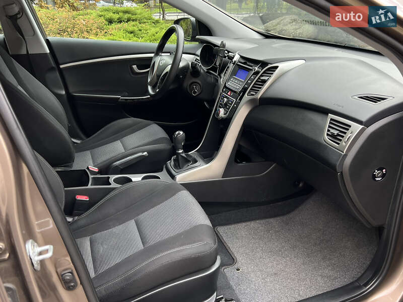 Хетчбек Hyundai i30 2014 в Тернополі