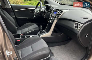 Хэтчбек Hyundai i30 2014 в 