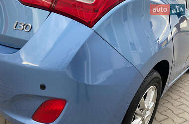 Хетчбек Hyundai i30 2012 в 