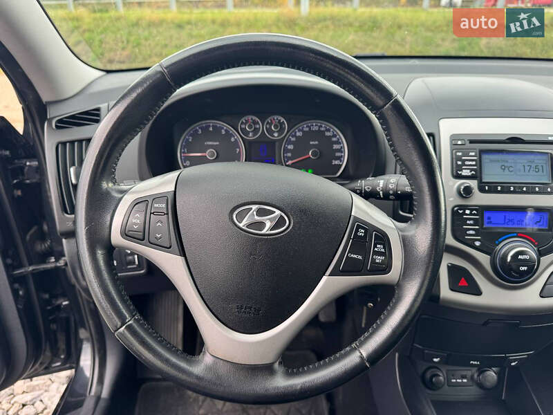 Универсал Hyundai i30 2009 в Стрые