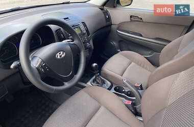Универсал Hyundai i30 2008 в 