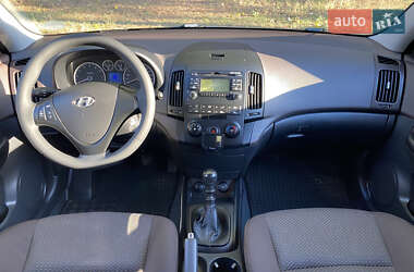 Универсал Hyundai i30 2008 в 