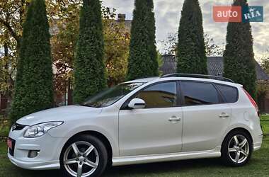 Универсал Hyundai i30 2009 в 