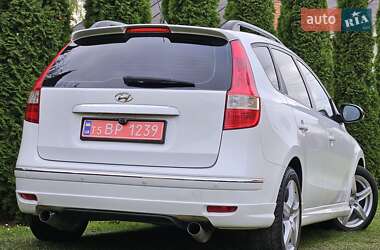 Универсал Hyundai i30 2009 в 