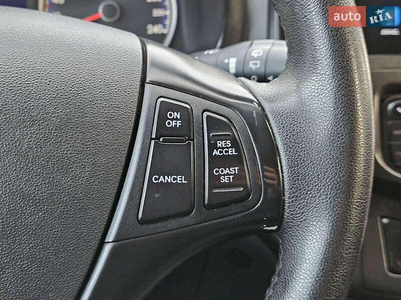 Универсал Hyundai i30 2009 в Бориславе