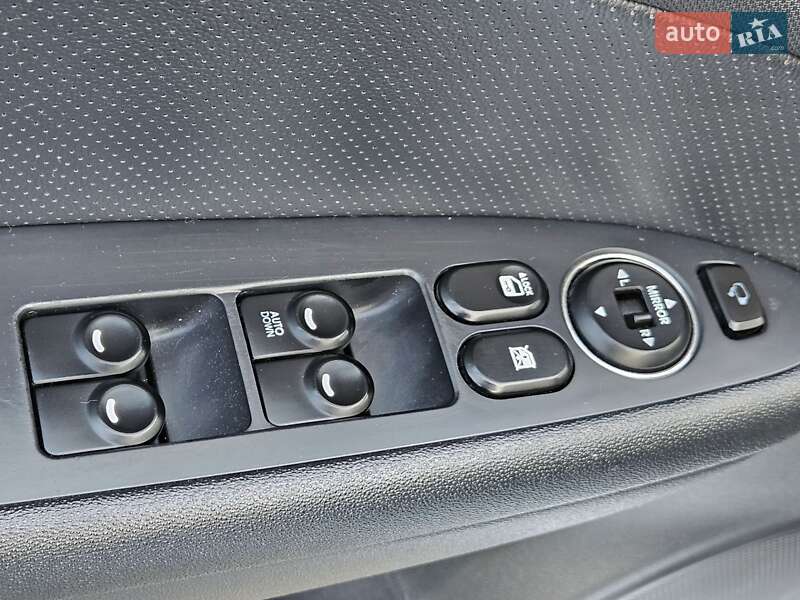 Универсал Hyundai i30 2009 в Бориславе