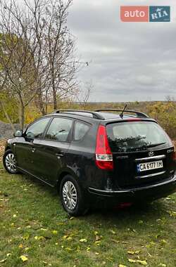 Универсал Hyundai i30 2010 в 