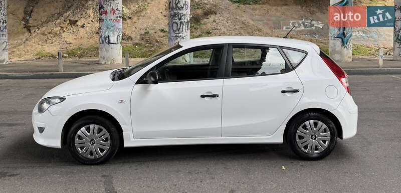 Хетчбек Hyundai i30 2010 в Одесі