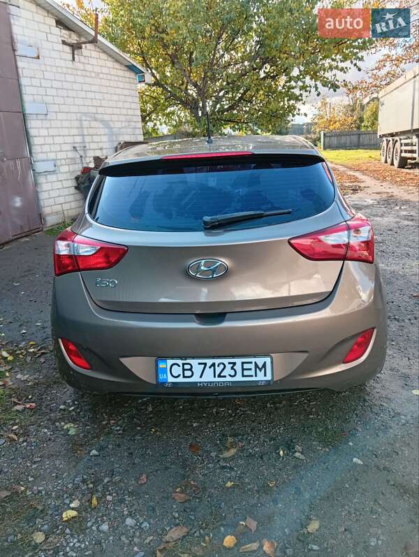 Хетчбек Hyundai i30 2012 в Носівці