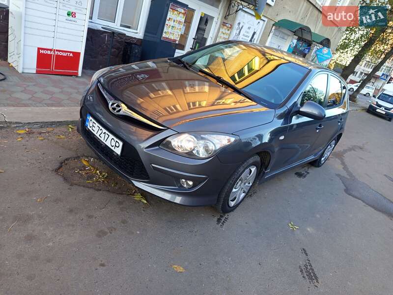 Хэтчбек Hyundai i30 2010 в Кицмани