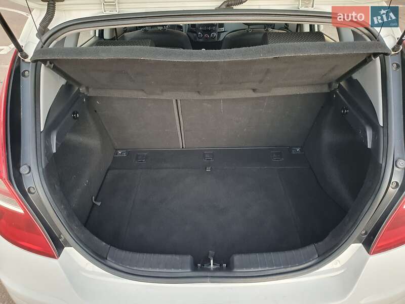 Хетчбек Hyundai i30 2011 в Рівному фото 27 Хетчбек Hyundai i30 2011 в Рівному