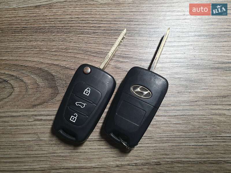 Хетчбек Hyundai i30 2011 в Рівному фото 36 Хетчбек Hyundai i30 2011 в Рівному