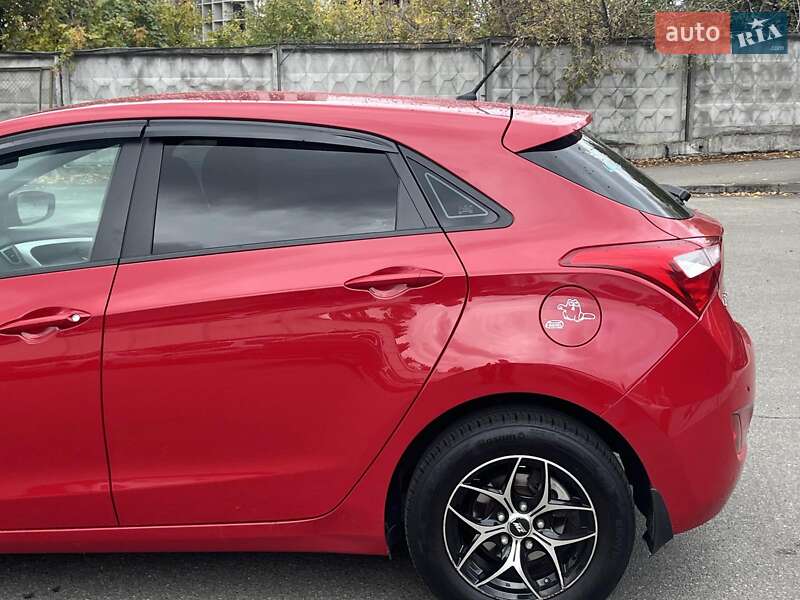 Хэтчбек Hyundai i30 2013 в Киеве фото 9 Хэтчбек Hyundai i30 2013 в Киеве