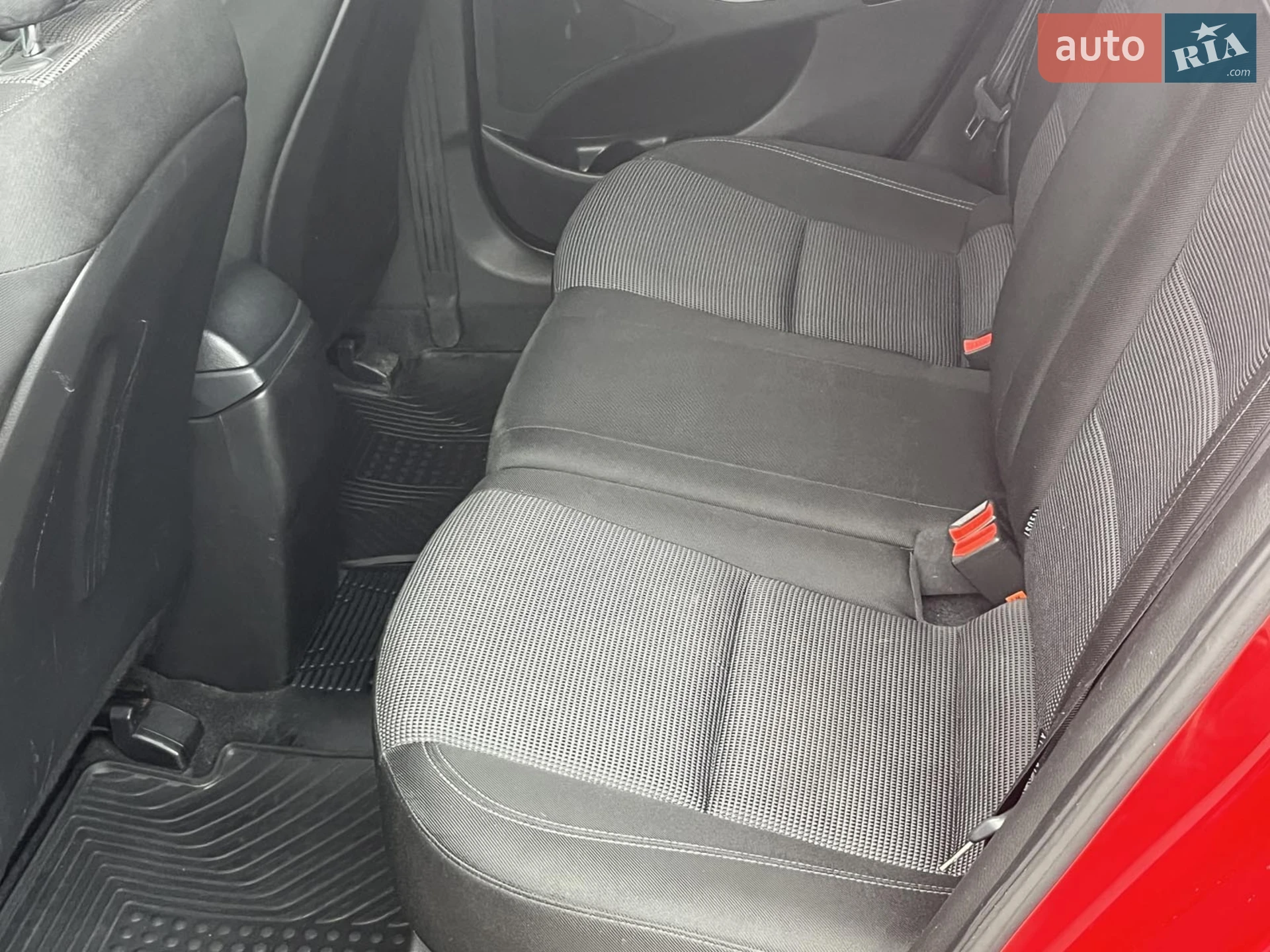 2013 Hyundai i30 - мініатюра 18