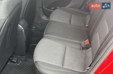 Хэтчбек Hyundai i30 2013 в 