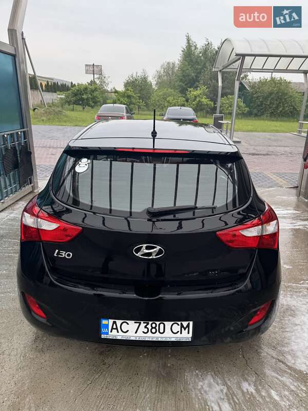 Хэтчбек Hyundai i30 2014 в Луцке