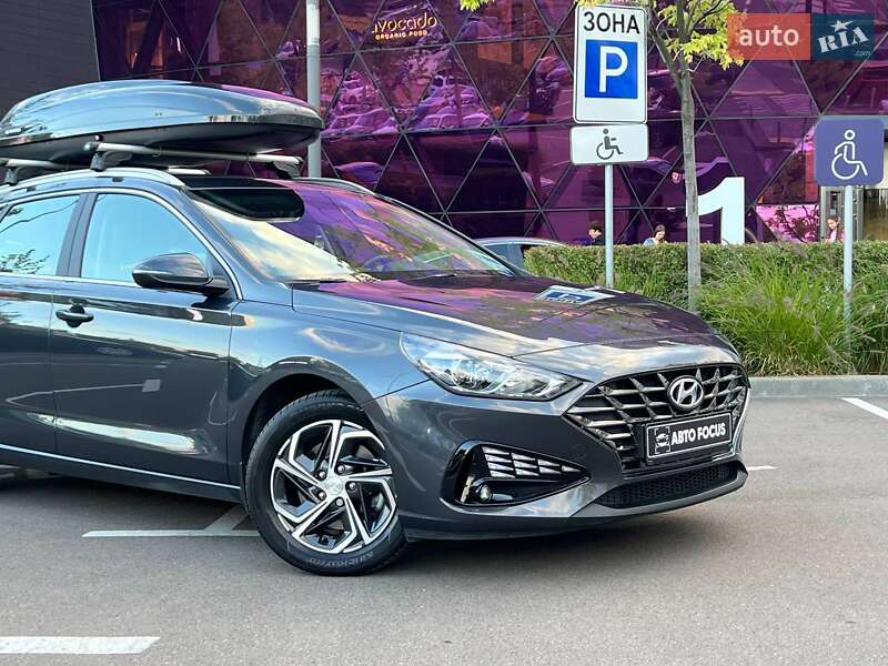 Универсал Hyundai i30 2020 в Киеве фото 4 Универсал Hyundai i30 2020 в Киеве