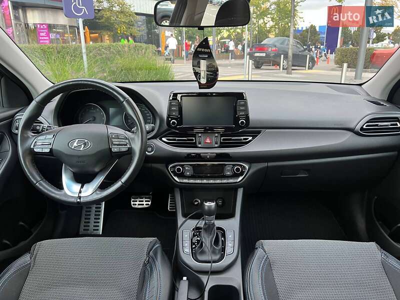 Универсал Hyundai i30 2020 в Киеве фото 28 Универсал Hyundai i30 2020 в Киеве