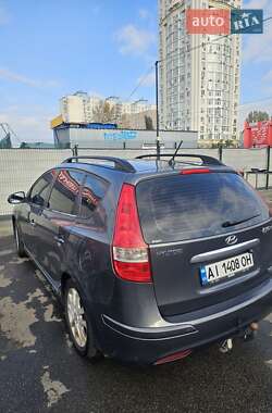 Універсал Hyundai i30 2010 в  фото 11 Універсал Hyundai i30 2010 в