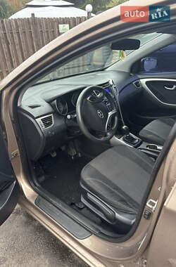 Хетчбек Hyundai i30 2012 в  фото 12 Хетчбек Hyundai i30 2012 в