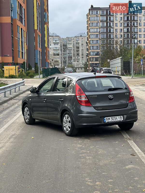 Хетчбек Hyundai i30 2008 в Житомирі фото 12 Хетчбек Hyundai i30 2008 в Житомирі
