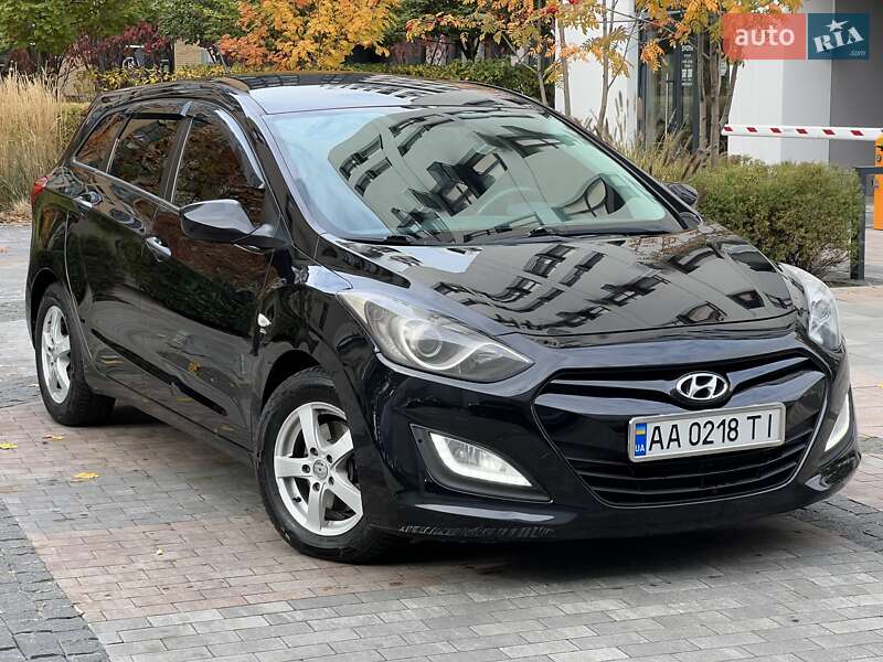 Універсал Hyundai i30 2014 в Києві фото 5 Універсал Hyundai i30 2014 в Києві