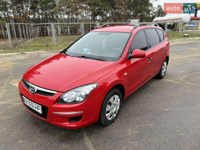 Універсал Hyundai i30 2009 в Зміїві фото 10 Універсал Hyundai i30 2009 в Зміїві