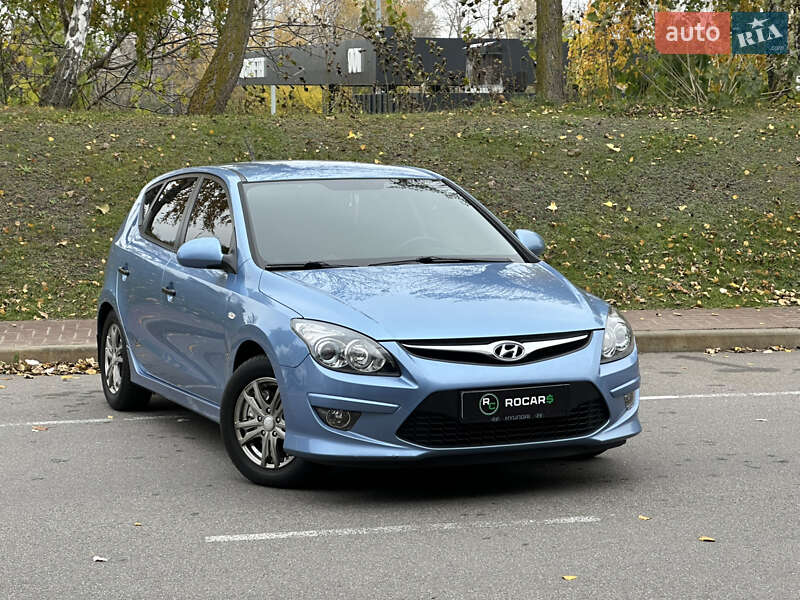 Хетчбек Hyundai i30 2011 в Києві фото 4 Хетчбек Hyundai i30 2011 в Києві