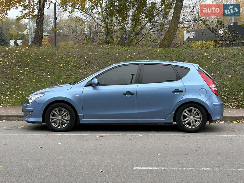 Хетчбек Hyundai i30 2011 в Києві фото 11 Хетчбек Hyundai i30 2011 в Києві