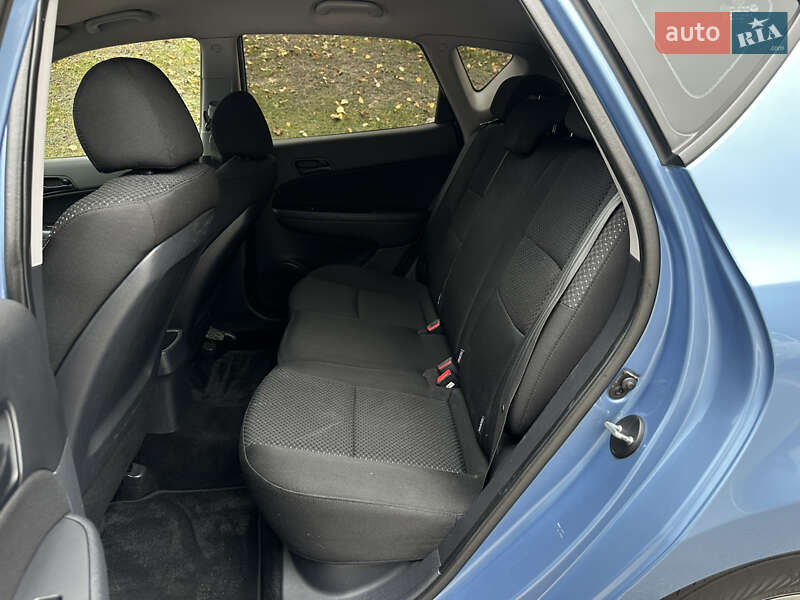 Хетчбек Hyundai i30 2011 в Києві фото 39 Хетчбек Hyundai i30 2011 в Києві