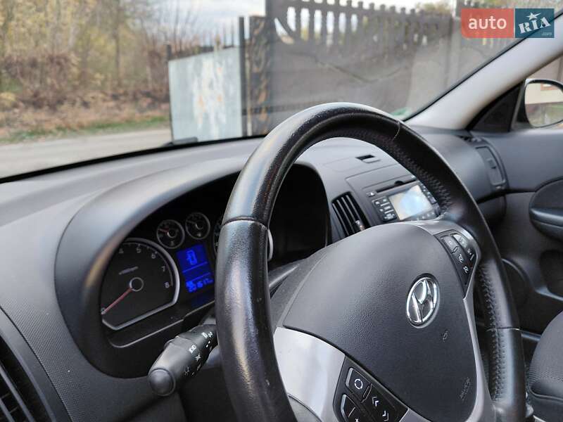 Універсал Hyundai i30 2008 в Рівному фото 7 Універсал Hyundai i30 2008 в Рівному