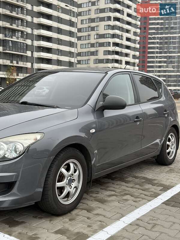 Хэтчбек Hyundai i30 2009 в Днепре фото 4 Хэтчбек Hyundai i30 2009 в Днепре