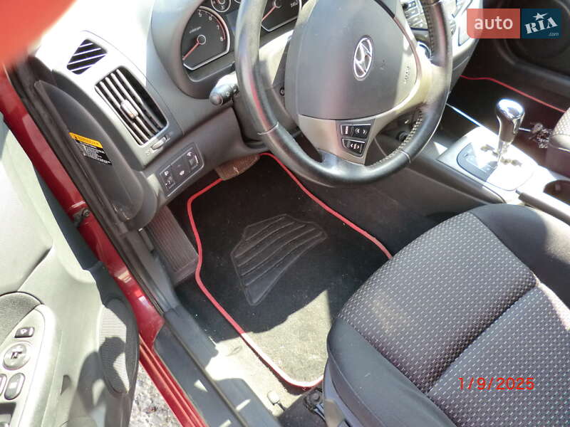 Хэтчбек Hyundai i30 2008 в Никополе